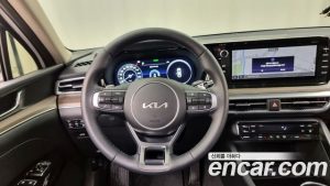 Kia K5 2.0 2023 года из Южной Кореи
