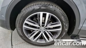 Volkswagen Tiguan 2.0 TDI Prestige 2020 года из Южной Кореи
