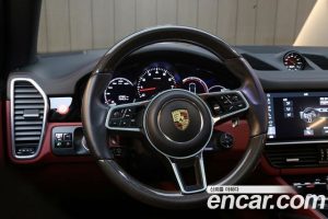 Porsche Cayenne 3.0 2020 года из Южной Кореи