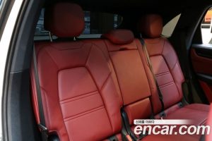 Porsche Cayenne 3.0 2020 года из Южной Кореи