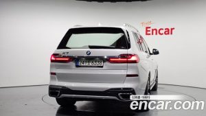BMW X7 xDrive 40i M Sport 6인승 2021 года из Южной Кореи