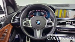 BMW X7 xDrive 40i M Sport 6인승 2021 года из Южной Кореи