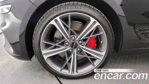 Genesis G70 Бензин 2.5T 4WD 2024 года из Южной Кореи