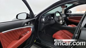 Genesis G70 Бензин 2.5T 4WD 2024 года из Южной Кореи