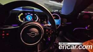 Mini Cooper SE ELECTRIC 2023 года из Южной Кореи