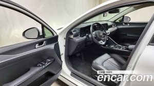 Kia K5 Prestige 2020 года из Южной Кореи