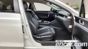Kia K5 Prestige 2020 года из Южной Кореи