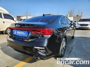Kia K3 2020 года из Южной Кореи
