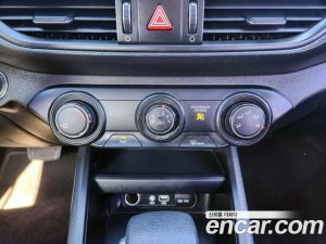 Kia K3 2020 года из Южной Кореи