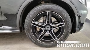 Mercedes-Benz GLC-Class GLC300 4MATIC Coupe 2020 года из Южной Кореи