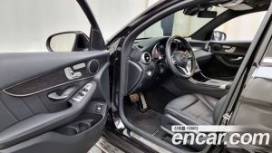 Mercedes-Benz GLC-Class GLC300 4MATIC Coupe 2020 года из Южной Кореи