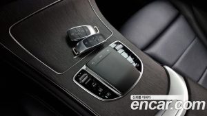 Mercedes-Benz GLC-Class GLC300 4MATIC Coupe 2020 года из Южной Кореи