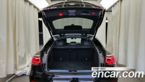 Mercedes-Benz GLC-Class GLC300 4MATIC Coupe 2020 года из Южной Кореи