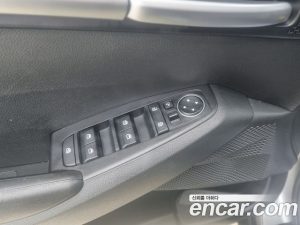 Kia Seltos Дизель 1.6 2WD 2020 года из Южной Кореи
