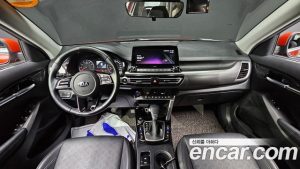 Kia Seltos Бензин 1.6 Turbo 2WD 2020 года из Южной Кореи