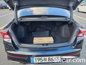 Kia K5 2.0 2021 года из Южной Кореи