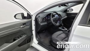 Hyundai AVANTE 1.6 2020 года из Южной Кореи