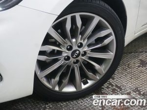 Kia K7 2.5 GDI Noblesse 2020 года из Южной Кореи