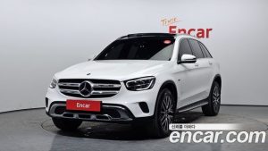 Mercedes-Benz GLC-Class GLC300e 4MATIC 2021 года из Южной Кореи