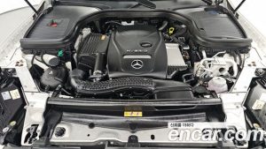Mercedes-Benz GLC-Class GLC300e 4MATIC 2021 года из Южной Кореи