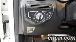 Mercedes-Benz GLC-Class GLC300e 4MATIC 2021 года из Южной Кореи