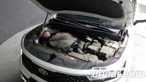 Kia Sorento Дизель 2.2 2WD 2021 года из Южной Кореи