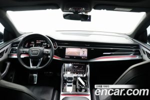 Audi Q8 50 TDI 4WD Premium 2021 года из Южной Кореи