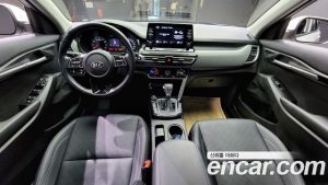 Kia Seltos Бензин 1.6 Turbo 2WD 2020 года из Южной Кореи