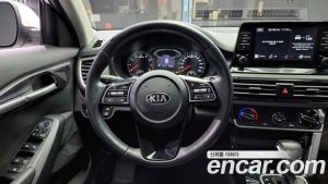 Kia Seltos Бензин 1.6 Turbo 2WD 2020 года из Южной Кореи