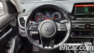 Kia Seltos Дизель 1.6 2WD 2020 года из Южной Кореи