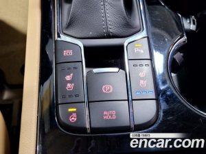 Kia Carnival 9-Seater Noblesse 2019 года из Южной Кореи