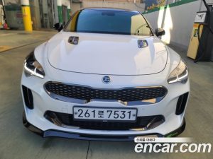 Kia Stinger 2.0 Turbo 2WD 2020 года из Южной Кореи