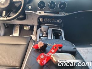 Kia Stinger 2.0 Turbo 2WD 2020 года из Южной Кореи