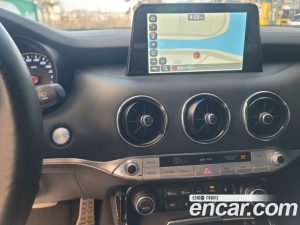 Kia Stinger 2.0 Turbo 2WD 2020 года из Южной Кореи