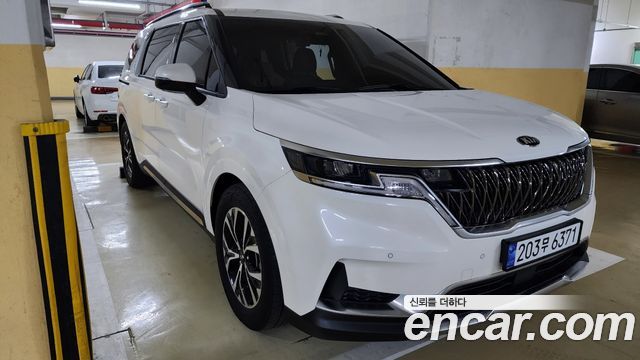 Kia Carnival 9-Seater Noblesse 2021 года из Кореи