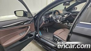 BMW 5-Series 530e M Sport 2023 года из Южной Кореи