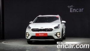 Kia Niro 1.6 HEV 2020 года из Южной Кореи