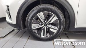 Kia Niro 1.6 HEV 2020 года из Южной Кореи