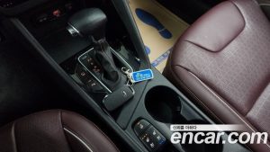 Kia Niro 1.6 HEV 2020 года из Южной Кореи