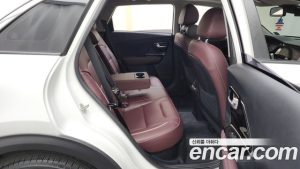 Kia Niro 1.6 HEV 2020 года из Южной Кореи