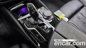 BMW 5-Series 530i xDrive Luxury 2021 года из Южной Кореи