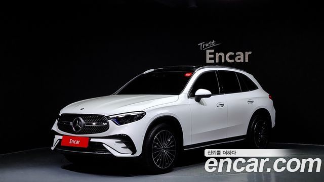 Mercedes-Benz GLC-Class GLC300 4MATIC 2023 года из Кореи