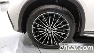 Mercedes-Benz GLC-Class GLC300 4MATIC 2023 года из Южной Кореи