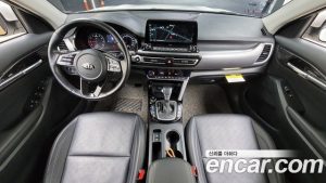 Kia Seltos Бензин 1.6 Turbo 2WD 2020 года из Южной Кореи