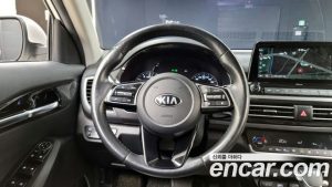 Kia Seltos Бензин 1.6 Turbo 2WD 2020 года из Южной Кореи