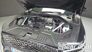 Genesis GV70 2.5T Бензин 2WD 2023 года из Южной Кореи