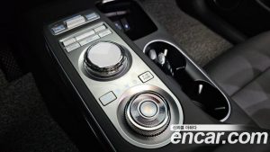 Genesis GV70 2.5T Бензин 2WD 2023 года из Южной Кореи