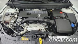 Mercedes-Benz GLB-Class GLB250 4MATIC 2023 года из Южной Кореи