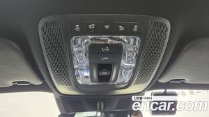 Mercedes-Benz GLB-Class GLB250 4MATIC 2023 года из Южной Кореи