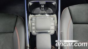 Mercedes-Benz GLB-Class GLB250 4MATIC 2023 года из Южной Кореи